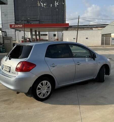 Синий Тойота Аурис, объемом двигателя 1.6 л и пробегом 251 тыс. км за 6700 $, фото 7 на Automoto.ua