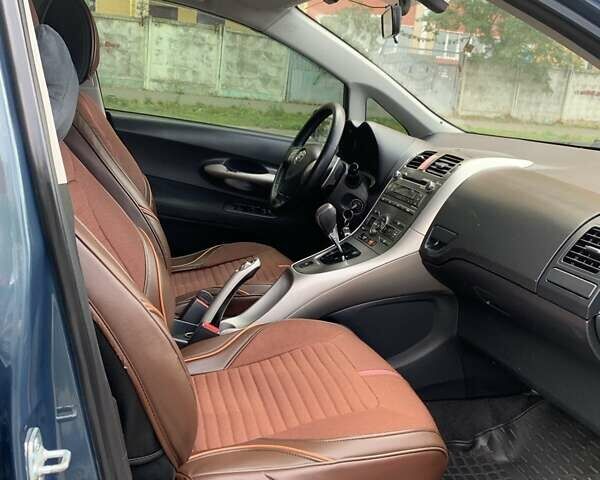 Синий Тойота Аурис, объемом двигателя 1.6 л и пробегом 217 тыс. км за 6200 $, фото 8 на Automoto.ua