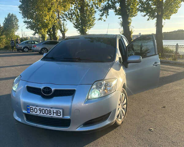 Синий Тойота Аурис, объемом двигателя 1.6 л и пробегом 148 тыс. км за 7000 $, фото 10 на Automoto.ua