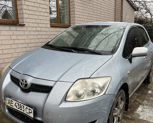 Синий Тойота Аурис, объемом двигателя 1.6 л и пробегом 278 тыс. км за 6000 $, фото 7 на Automoto.ua