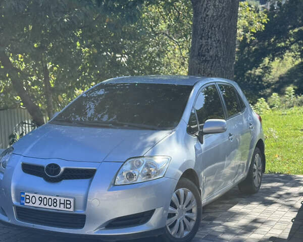 Синий Тойота Аурис, объемом двигателя 1.6 л и пробегом 148 тыс. км за 7000 $, фото 3 на Automoto.ua