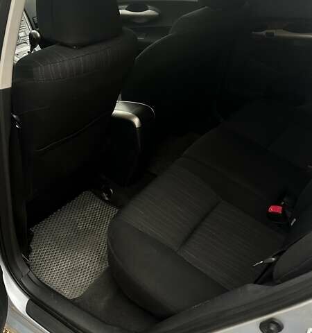 Синий Тойота Аурис, объемом двигателя 1.6 л и пробегом 251 тыс. км за 6700 $, фото 10 на Automoto.ua