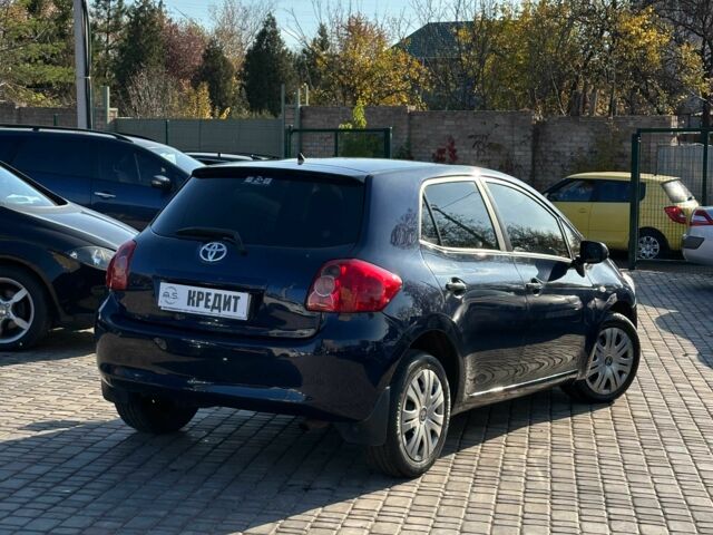 Синий Тойота Аурис, объемом двигателя 1.6 л и пробегом 259 тыс. км за 6500 $, фото 3 на Automoto.ua