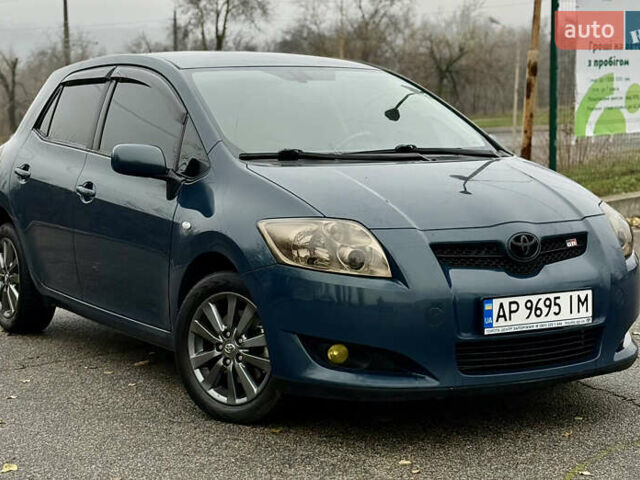 Синий Тойота Аурис, объемом двигателя 2 л и пробегом 180 тыс. км за 6950 $, фото 2 на Automoto.ua