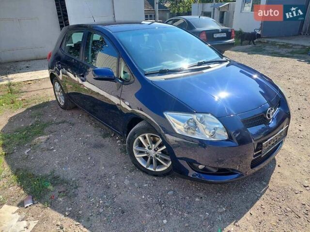 Синий Тойота Аурис, объемом двигателя 2 л и пробегом 184 тыс. км за 7400 $, фото 1 на Automoto.ua