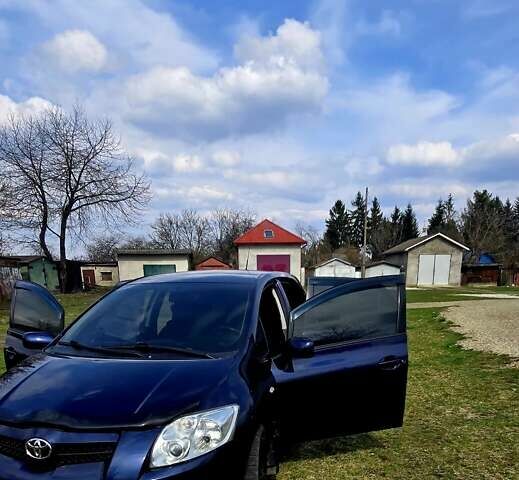 Синий Тойота Аурис, объемом двигателя 1.6 л и пробегом 274 тыс. км за 6999 $, фото 2 на Automoto.ua