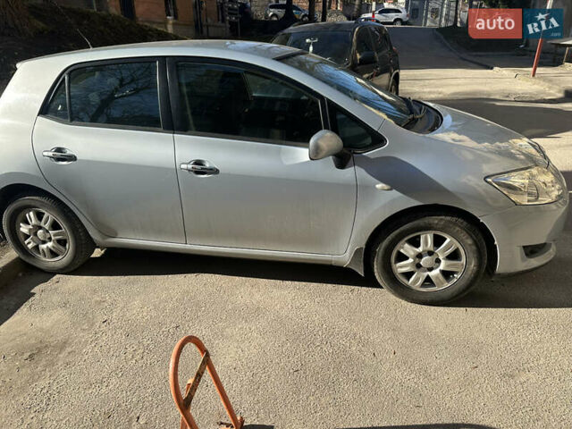 Синий Тойота Аурис, объемом двигателя 1.6 л и пробегом 163 тыс. км за 6500 $, фото 3 на Automoto.ua