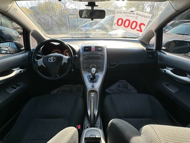 Синий Тойота Аурис, объемом двигателя 1.6 л и пробегом 259 тыс. км за 6500 $, фото 8 на Automoto.ua