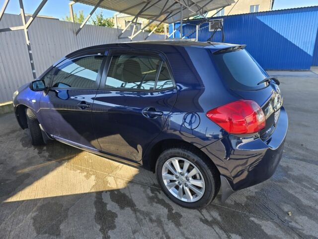 Синий Тойота Аурис, объемом двигателя 1.6 л и пробегом 250 тыс. км за 7200 $, фото 6 на Automoto.ua