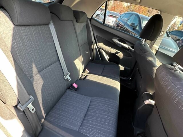 Синий Тойота Аурис, объемом двигателя 1.6 л и пробегом 259 тыс. км за 6500 $, фото 4 на Automoto.ua