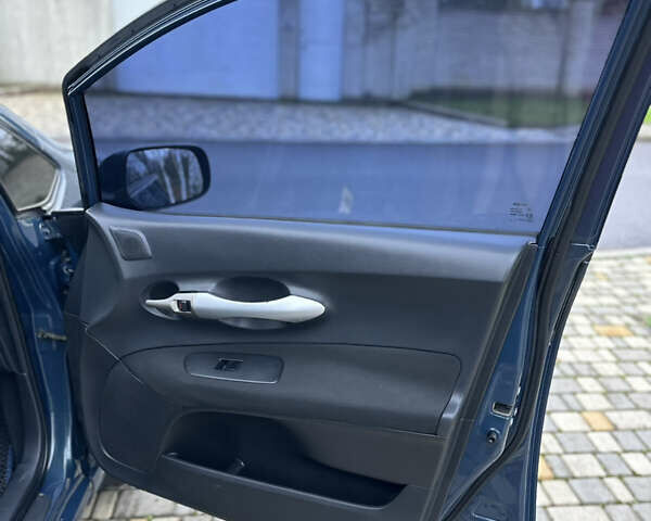 Синій Тойота Ауріс, об'ємом двигуна 1.6 л та пробігом 171 тис. км за 6990 $, фото 26 на Automoto.ua