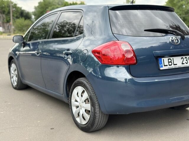 Синий Тойота Аурис, объемом двигателя 2 л и пробегом 299 тыс. км за 3500 $, фото 20 на Automoto.ua