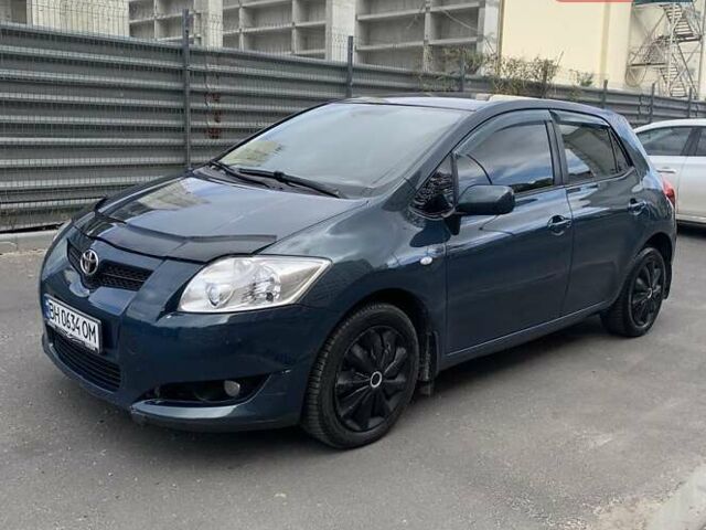 Синий Тойота Аурис, объемом двигателя 1.6 л и пробегом 217 тыс. км за 6200 $, фото 2 на Automoto.ua