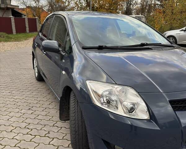 Синій Тойота Ауріс, об'ємом двигуна 0 л та пробігом 249 тис. км за 6300 $, фото 5 на Automoto.ua