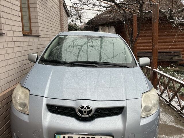 Синий Тойота Аурис, объемом двигателя 1.6 л и пробегом 278 тыс. км за 6000 $, фото 1 на Automoto.ua