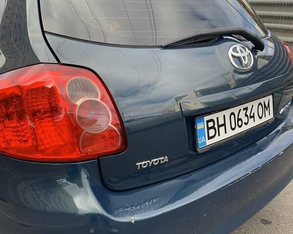 Синий Тойота Аурис, объемом двигателя 1.6 л и пробегом 217 тыс. км за 6200 $, фото 5 на Automoto.ua