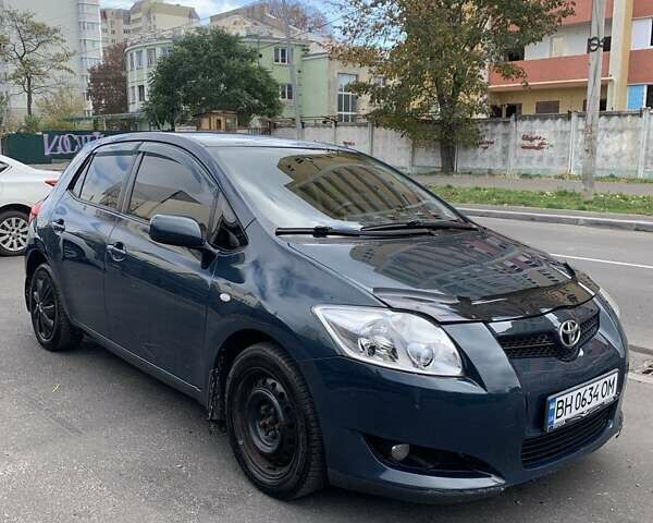 Синий Тойота Аурис, объемом двигателя 1.6 л и пробегом 217 тыс. км за 6200 $, фото 4 на Automoto.ua