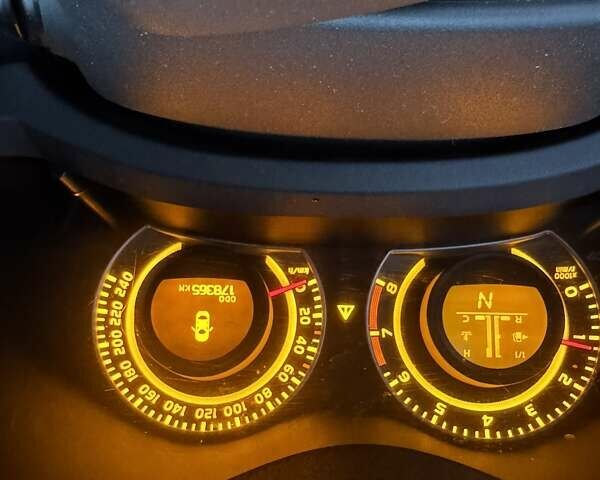 Синий Тойота Аурис, объемом двигателя 1.6 л и пробегом 179 тыс. км за 6255 $, фото 5 на Automoto.ua