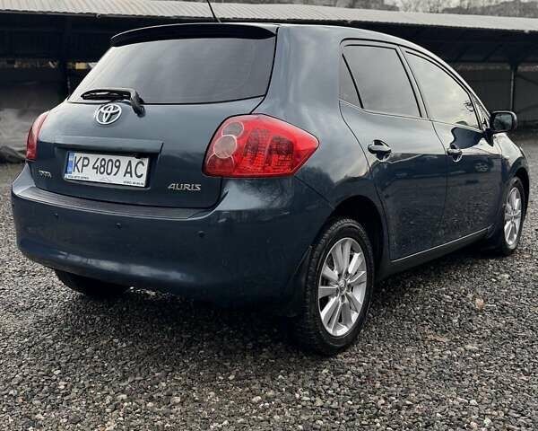 Синий Тойота Аурис, объемом двигателя 1.6 л и пробегом 274 тыс. км за 6700 $, фото 3 на Automoto.ua
