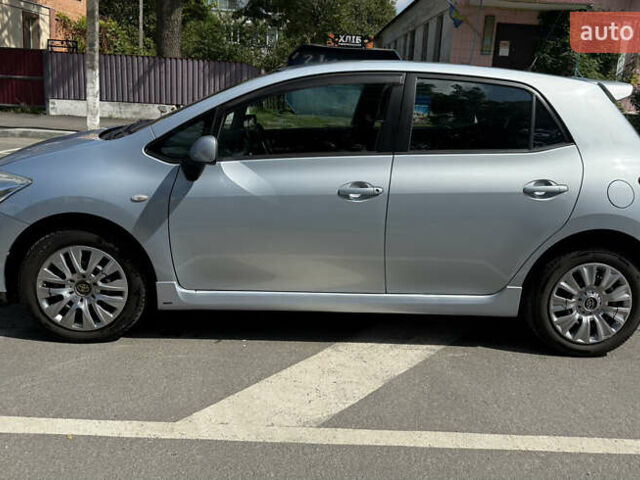 Синій Тойота Ауріс, об'ємом двигуна 1.6 л та пробігом 157 тис. км за 6300 $, фото 2 на Automoto.ua