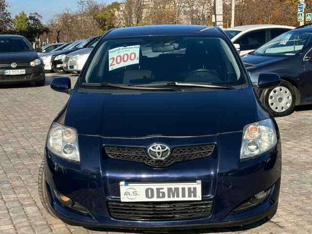 Синий Тойота Аурис, объемом двигателя 1.6 л и пробегом 259 тыс. км за 6500 $, фото 1 на Automoto.ua