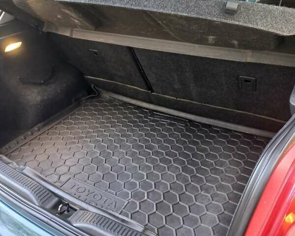 Синий Тойота Аурис, объемом двигателя 1.6 л и пробегом 217 тыс. км за 6200 $, фото 15 на Automoto.ua