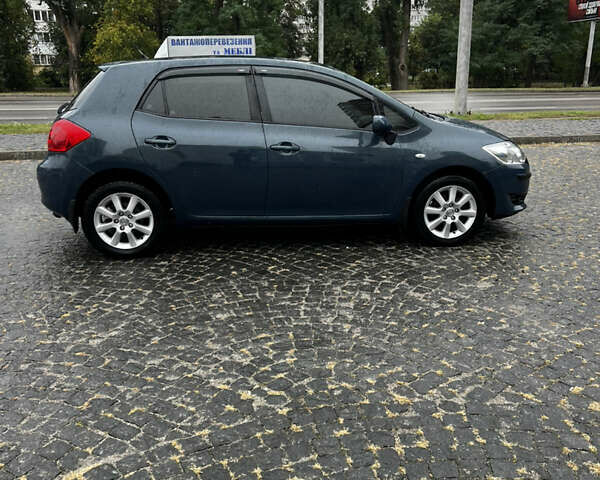 Синий Тойота Аурис, объемом двигателя 1.6 л и пробегом 174 тыс. км за 5700 $, фото 5 на Automoto.ua