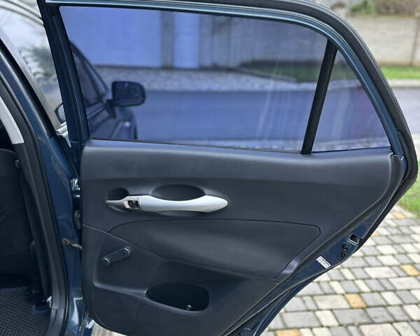 Синій Тойота Ауріс, об'ємом двигуна 1.6 л та пробігом 171 тис. км за 6990 $, фото 24 на Automoto.ua