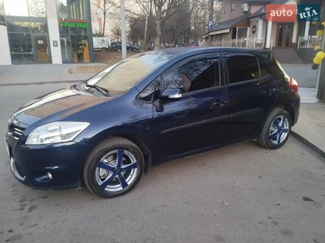 Синій Тойота Ауріс, об'ємом двигуна 2 л та пробігом 211 тис. км за 6800 $, фото 12 на Automoto.ua