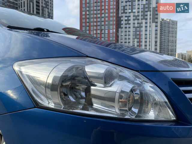 Синій Тойота Ауріс, об'ємом двигуна 1.6 л та пробігом 165 тис. км за 9900 $, фото 11 на Automoto.ua