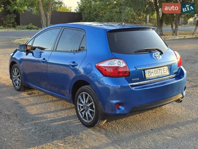 Синий Тойота Аурис, объемом двигателя 1.6 л и пробегом 87 тыс. км за 10300 $, фото 5 на Automoto.ua