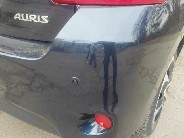 Тойота Ауріс 2010 у Чернівцях на Automoto.ua Синій Тойота Ауріс, об'ємом двигуна 2 л та пробігом 214 тис. км за 6800 $, фото 15 на Automoto.ua