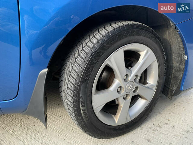 Синій Тойота Ауріс, об'ємом двигуна 1.6 л та пробігом 165 тис. км за 9900 $, фото 10 на Automoto.ua