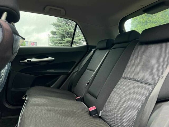 Синій Тойота Ауріс, об'ємом двигуна 1.4 л та пробігом 247 тис. км за 7600 $, фото 13 на Automoto.ua