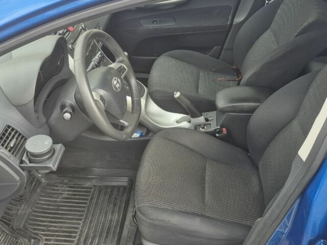 Синий Тойота Аурис, объемом двигателя 1.6 л и пробегом 191 тыс. км за 9500 $, фото 3 на Automoto.ua