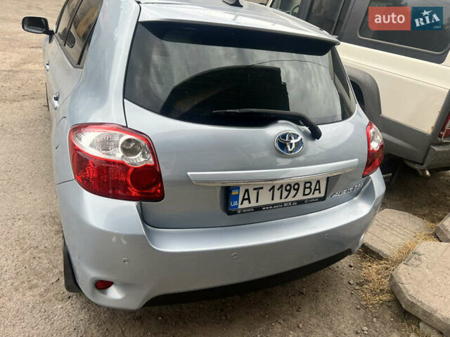 Синий Тойота Аурис, объемом двигателя 1.8 л и пробегом 163 тыс. км за 9900 $, фото 4 на Automoto.ua