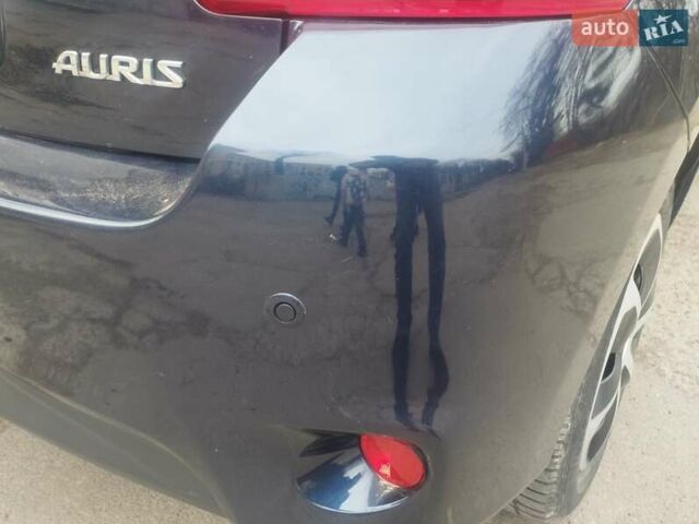 Синій Тойота Ауріс, об'ємом двигуна 2 л та пробігом 211 тис. км за 6800 $, фото 7 на Automoto.ua