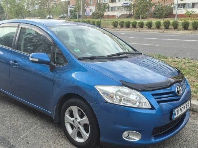 Синий Тойота Аурис, объемом двигателя 1.6 л и пробегом 191 тыс. км за 9500 $, фото 1 на Automoto.ua