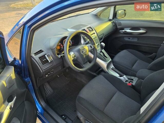 Синий Тойота Аурис, объемом двигателя 1.6 л и пробегом 87 тыс. км за 10300 $, фото 9 на Automoto.ua