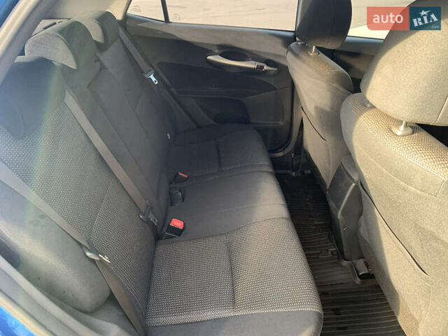 Синій Тойота Ауріс, об'ємом двигуна 1.6 л та пробігом 165 тис. км за 9900 $, фото 14 на Automoto.ua