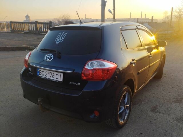 Тойота Ауріс 2010 у Чернівцях на Automoto.ua Синій Тойота Ауріс, об'ємом двигуна 2 л та пробігом 214 тис. км за 6800 $, фото 6 на Automoto.ua