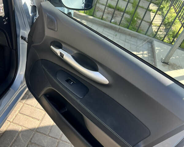 Синий Тойота Аурис, объемом двигателя 1.8 л и пробегом 163 тыс. км за 9900 $, фото 9 на Automoto.ua