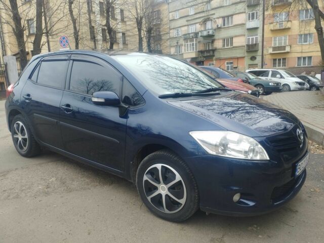 Тойота Ауріс 2010 у Чернівцях на Automoto.ua Синій Тойота Ауріс, об'ємом двигуна 2 л та пробігом 214 тис. км за 6800 $, фото 11 на Automoto.ua