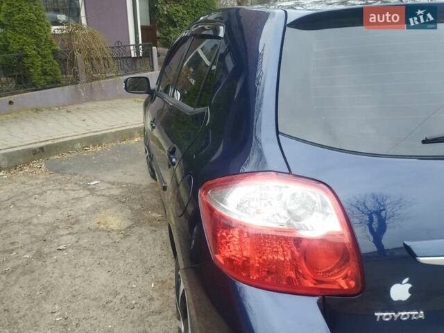 Синій Тойота Ауріс, об'ємом двигуна 2 л та пробігом 211 тис. км за 6800 $, фото 11 на Automoto.ua