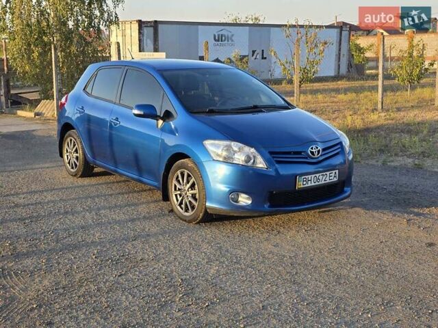 Синий Тойота Аурис, объемом двигателя 1.6 л и пробегом 87 тыс. км за 10300 $, фото 14 на Automoto.ua