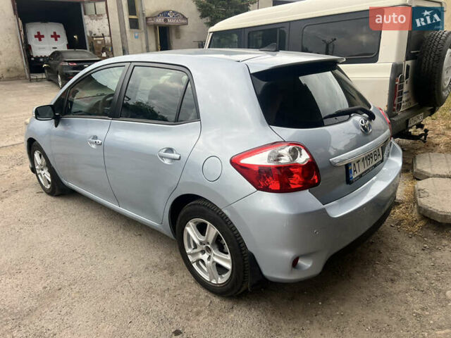 Синий Тойота Аурис, объемом двигателя 1.8 л и пробегом 163 тыс. км за 9900 $, фото 3 на Automoto.ua