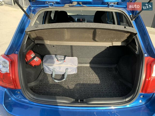 Синій Тойота Ауріс, об'ємом двигуна 1.6 л та пробігом 165 тис. км за 9900 $, фото 19 на Automoto.ua