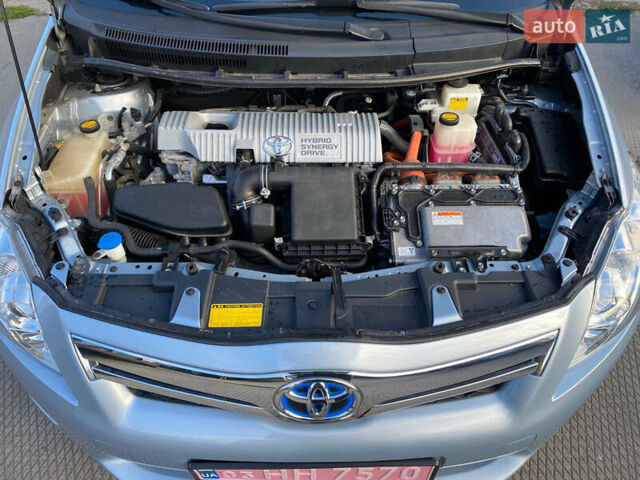Синій Тойота Ауріс, об'ємом двигуна 1.8 л та пробігом 268 тис. км за 10399 $, фото 8 на Automoto.ua