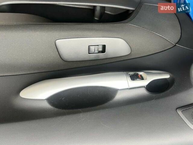 Синий Тойота Аурис, объемом двигателя 1.6 л и пробегом 113 тыс. км за 11600 $, фото 18 на Automoto.ua