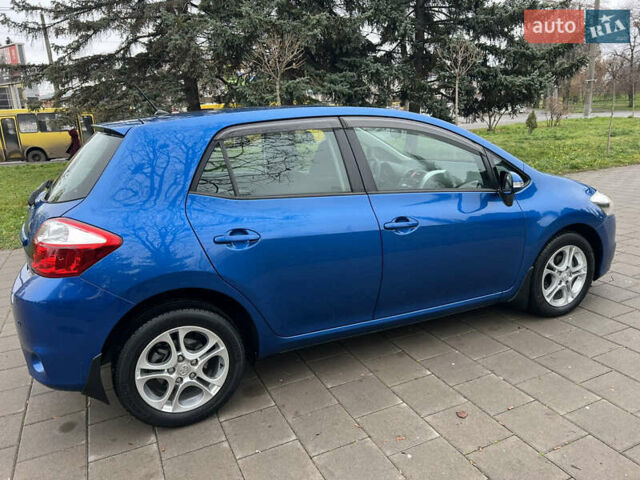 Синий Тойота Аурис, объемом двигателя 1.6 л и пробегом 53 тыс. км за 11900 $, фото 17 на Automoto.ua